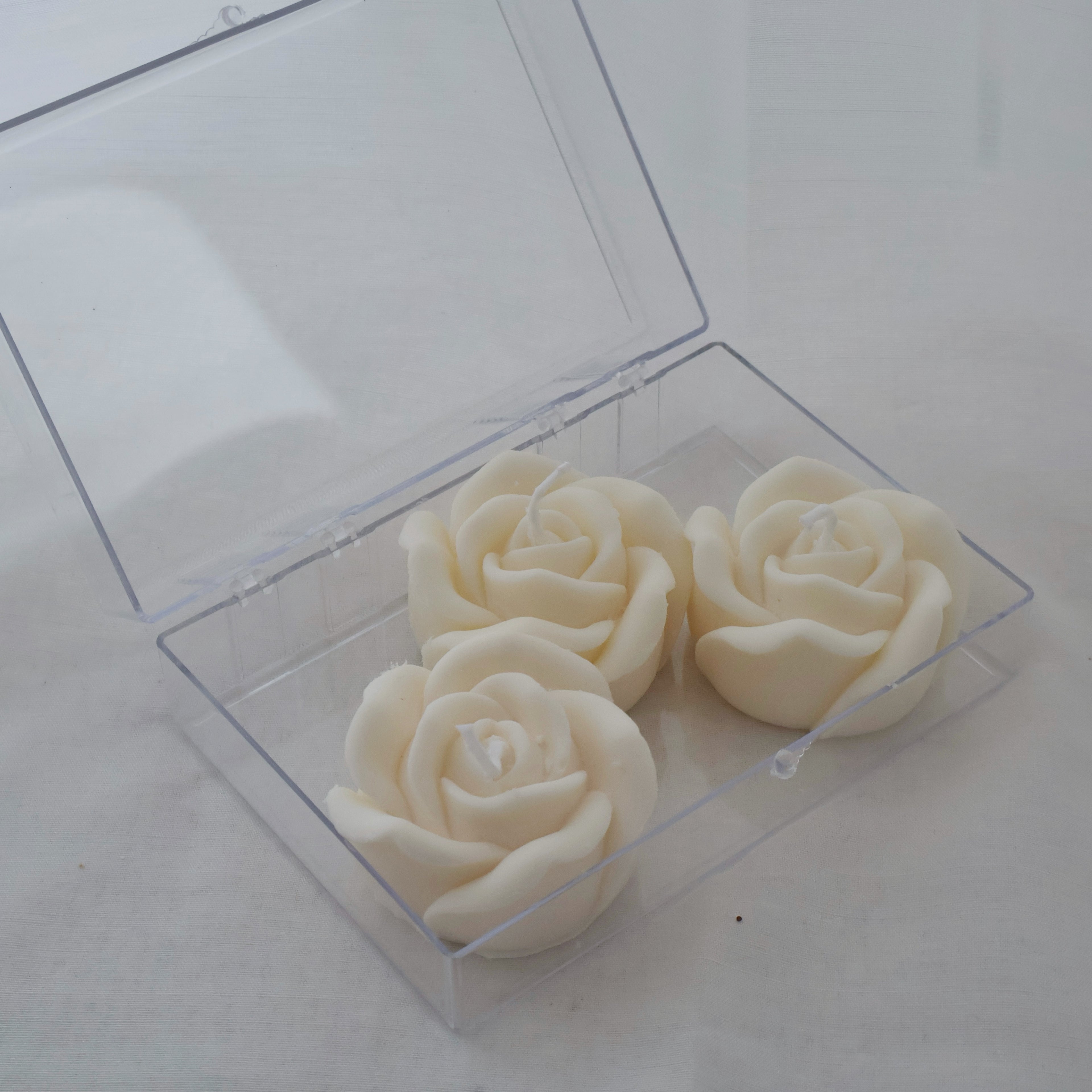 Love Triangle Rose Candle Set