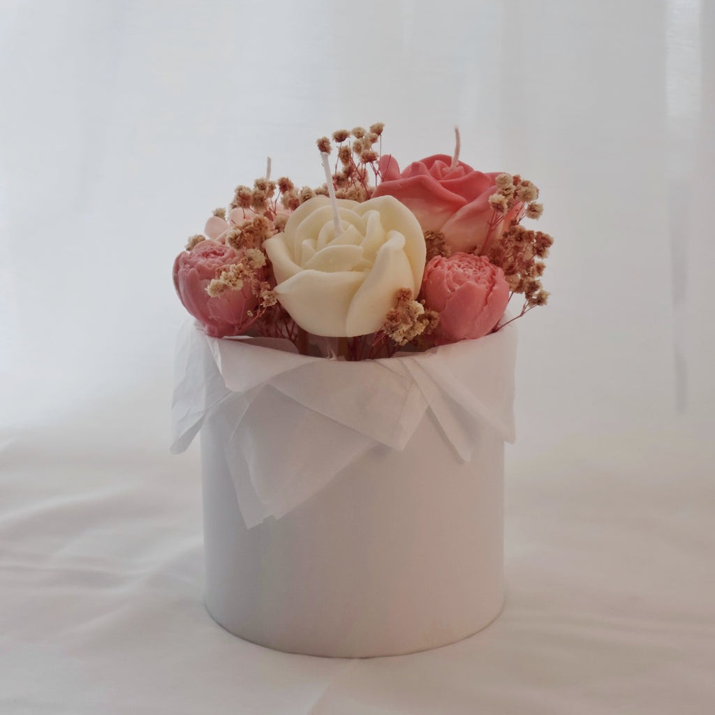 Ivory Rose Bouquet Candle