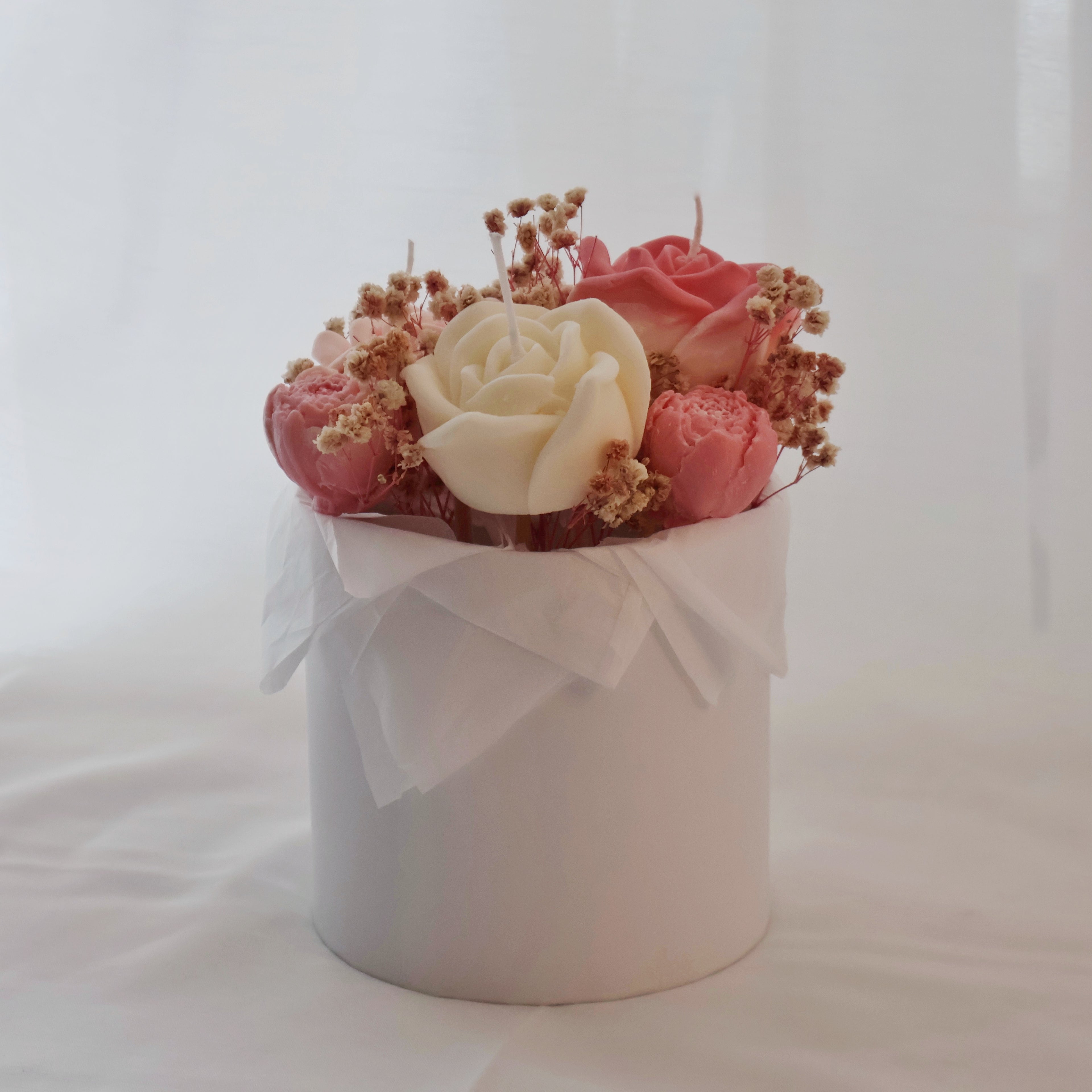 Ivory Rose Bouquet Candle