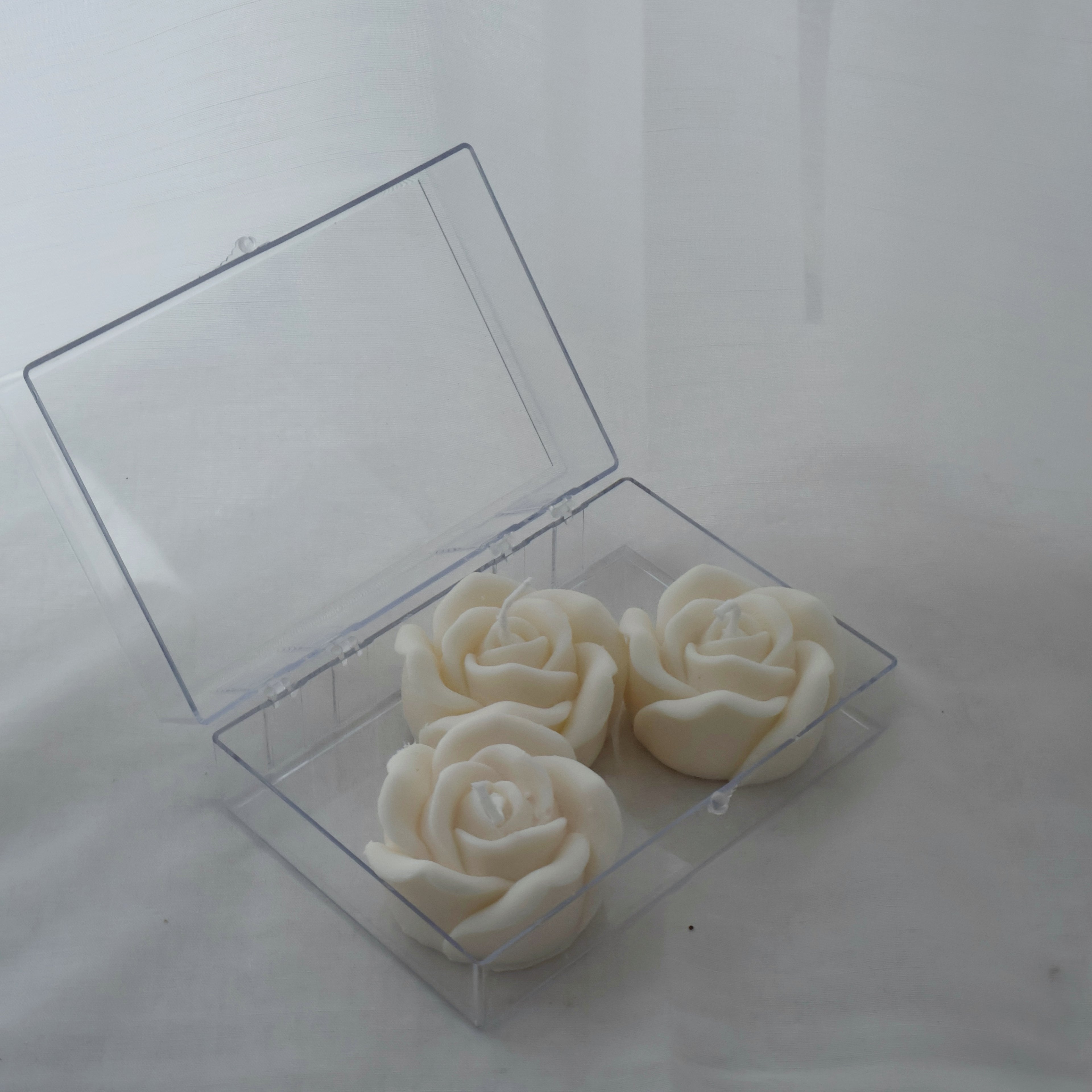 Love Triangle Rose Candle Set